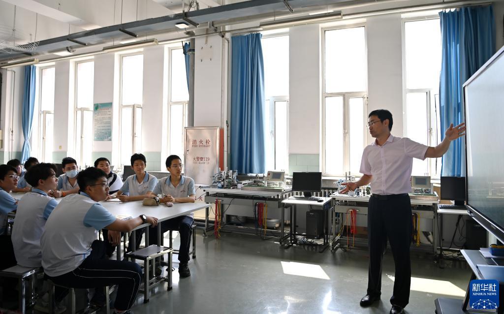 银钻娱乐怎样下载